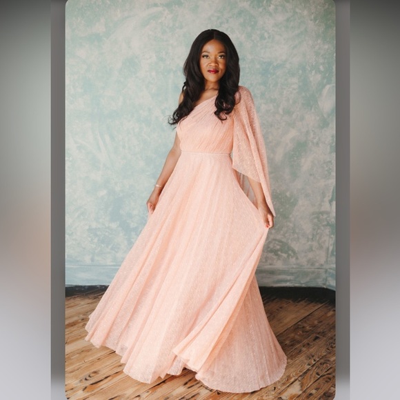 Mac Duggal Lace One Shoulder Illusion Sleeve A Line salmon Gown- NWT‎ size 4 - Picture 4 of 16